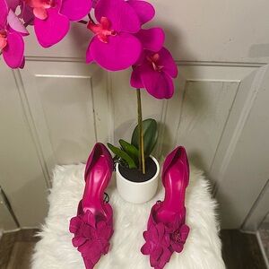 Zara Flower Suede Closed Toe Heels